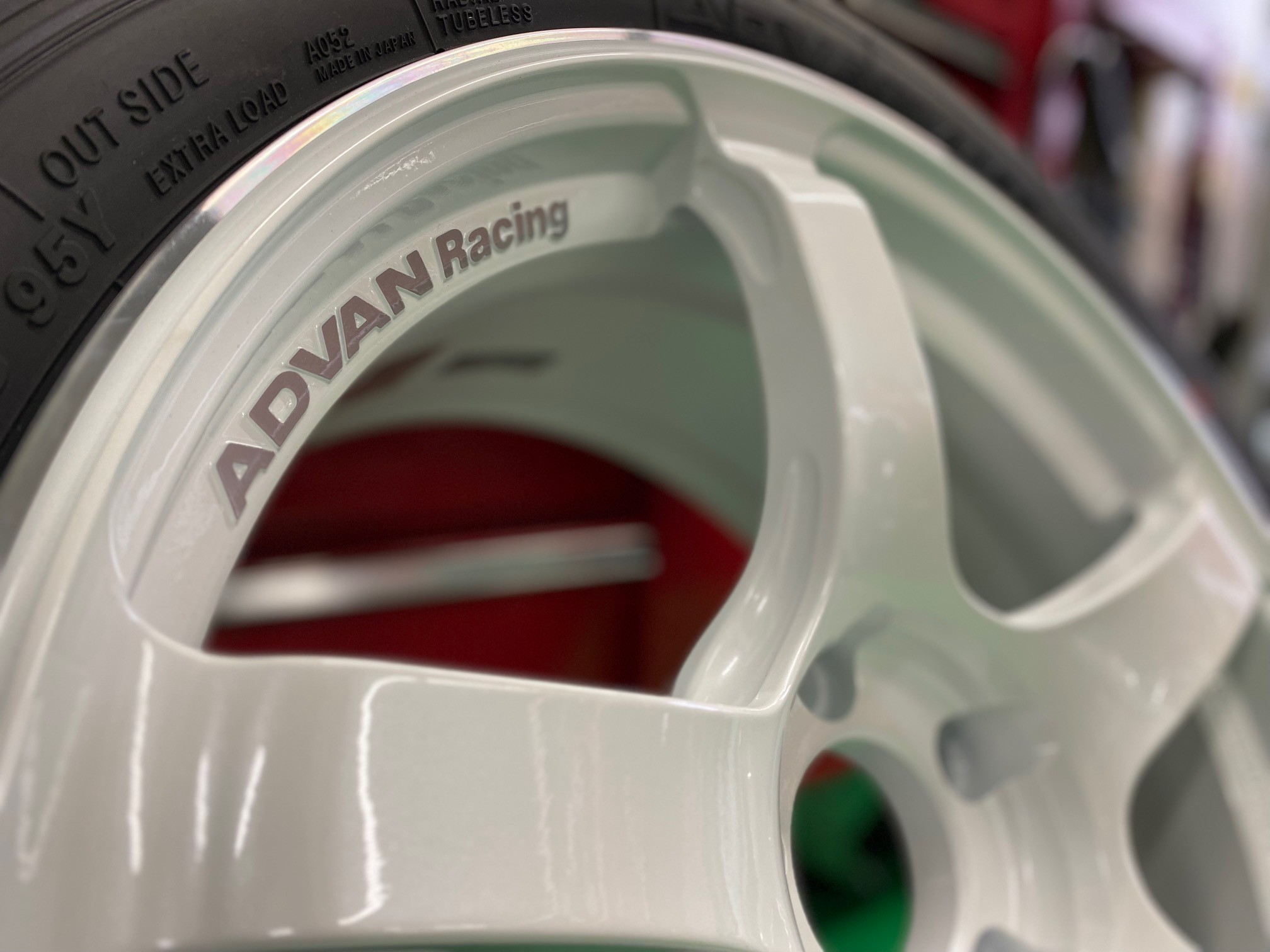 ヤリスGR ADVAN TC-4 アルミホイール取り付け | 店舗おススメ