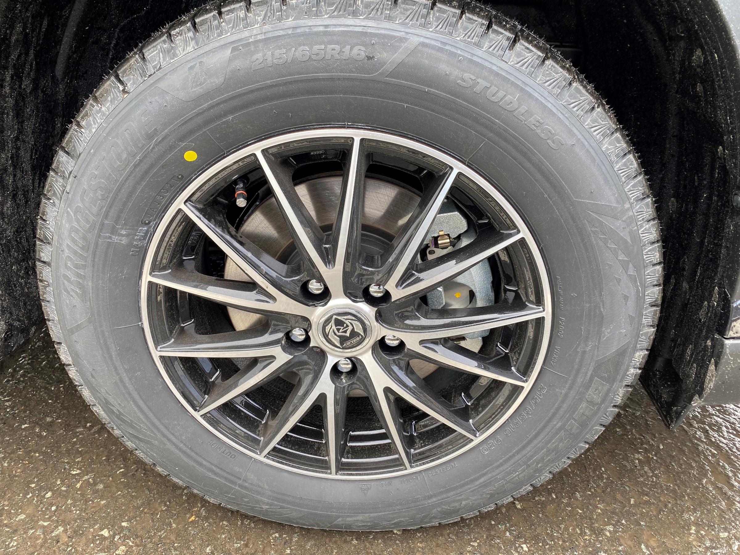 カローラクロス☆スタッドレスタイヤVRX3＆TPMS | トヨタ カローラ