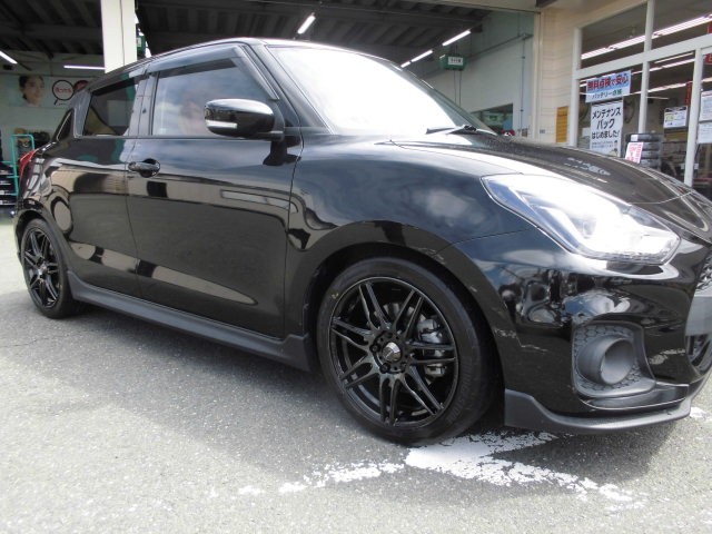 スズキ スイフトスポーツ ZC33 ブリヂストン製アドレナリン