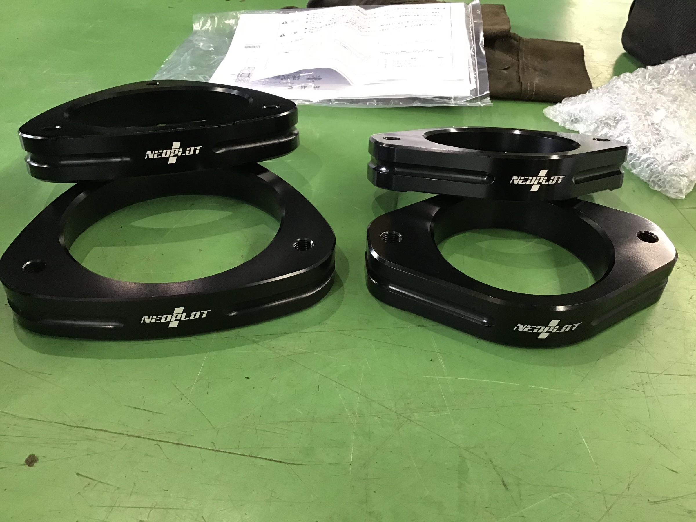 ネオプロト　bs9リフトアップスペーサー　25mm Amazon | ネオプロト(NEOPLOT) サスペンションスペーサー リフト
