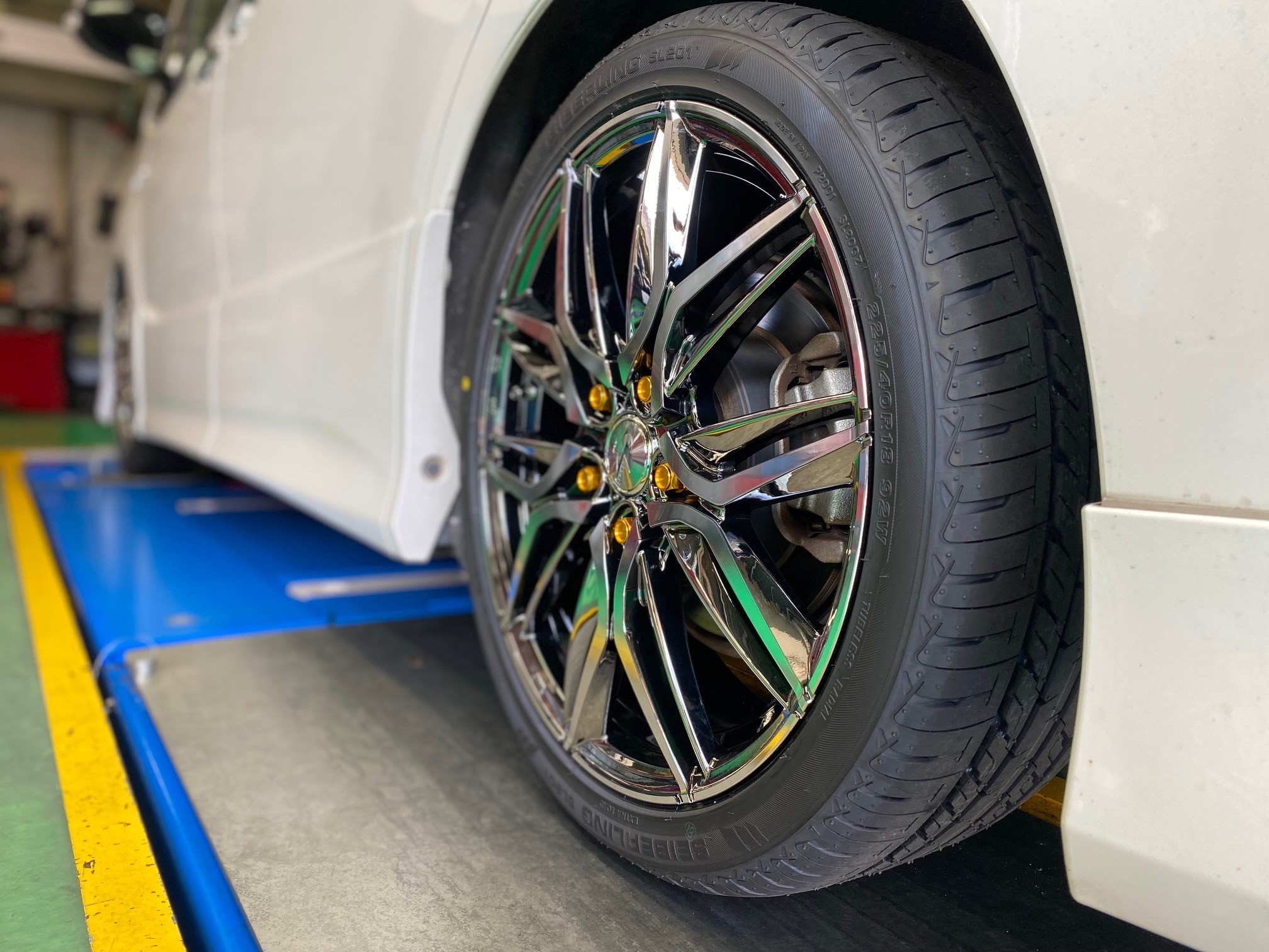 トヨタ ヴォクシー（ZRR80W） WEDS レオニスLM 18インチ取付 | トヨタ