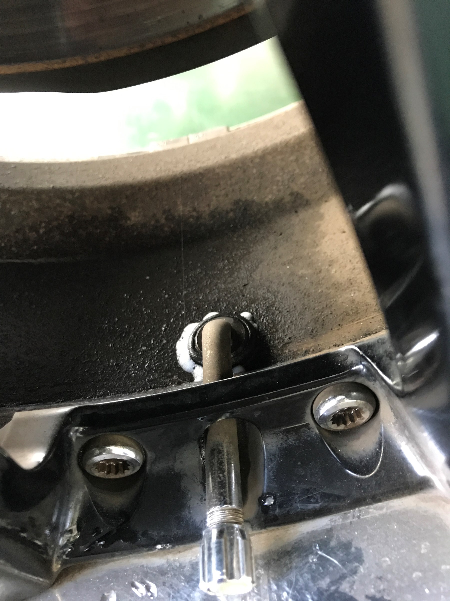 バルブパッキン劣化によるエア漏れ