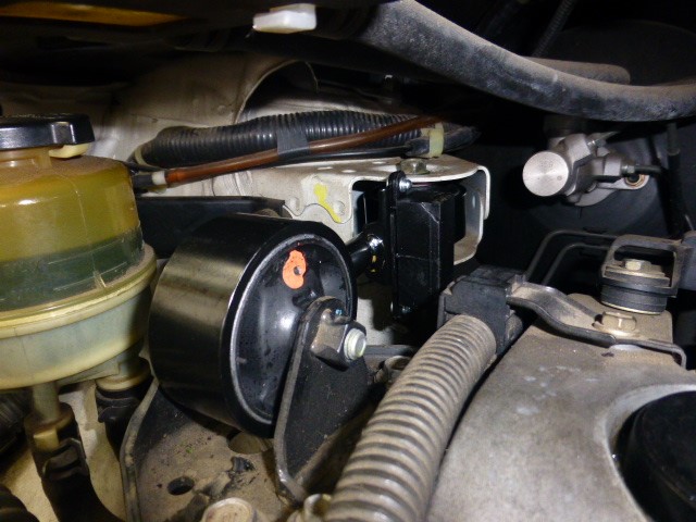 トヨタ ＡＣＲ30Ｗ エスティマ】エンジンマウント交換を行いました