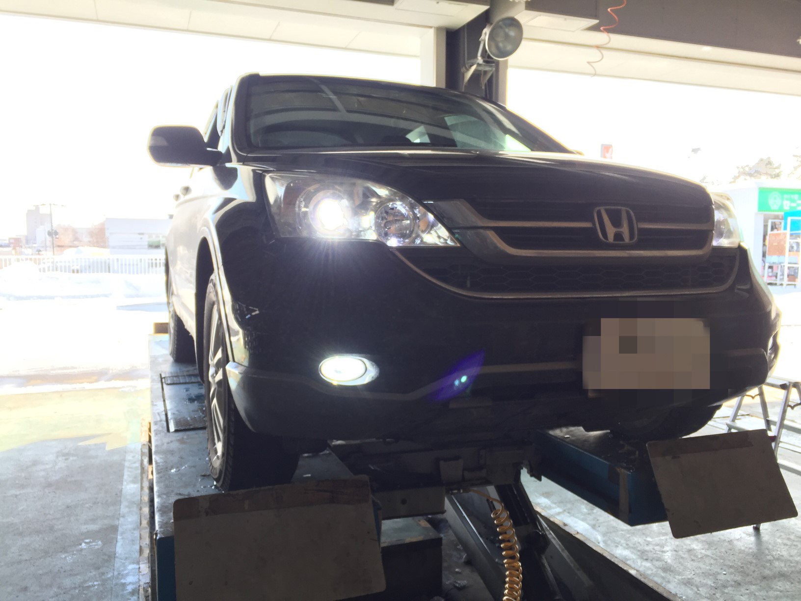 ホンダ ｃｒ ｖ ｒｅ4 のライト類交換 ホンダ Cr V スタッフ日記 タイヤ館 札幌ドーム前 タイヤからはじまる トータルカーメンテナンス タイヤ館グループ