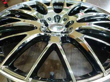 Rays ホムラ2ｘ9 ブラッククロームコーティング ホイール オイル関連 エンジンオイル交換 スタッフ日記 タイヤ館 徳島 徳島県のタイヤ カー用品ショップ タイヤからはじまる トータルカーメンテナンス タイヤ館グループ