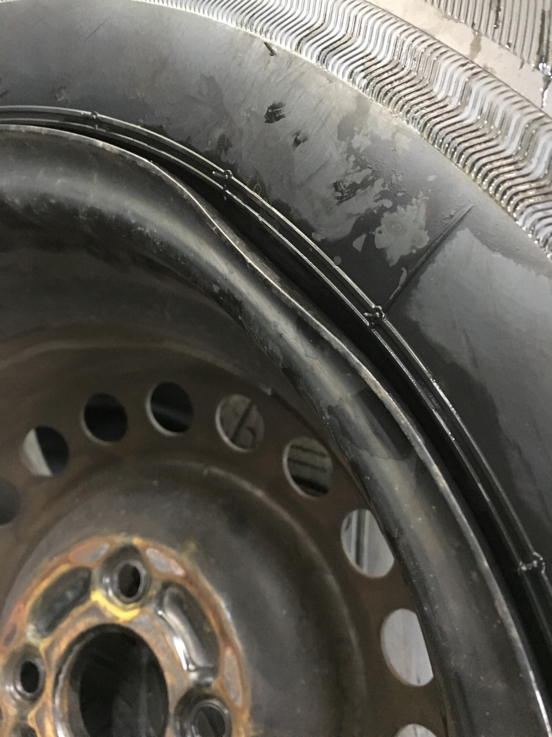 とても危険 | 店舗おススメ情報 | タイヤ館 岡山西長瀬（岡山県）