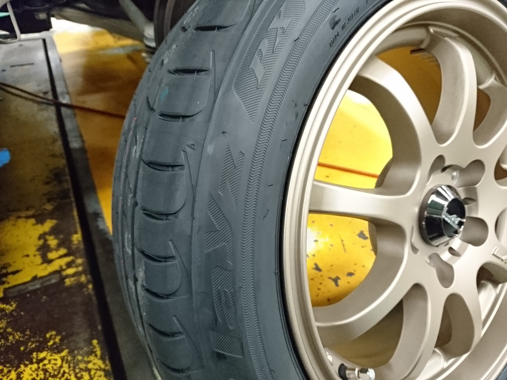 CRZのタイヤホイール交換！ | ホンダ CR-Z タイヤ タイヤ・ホイール