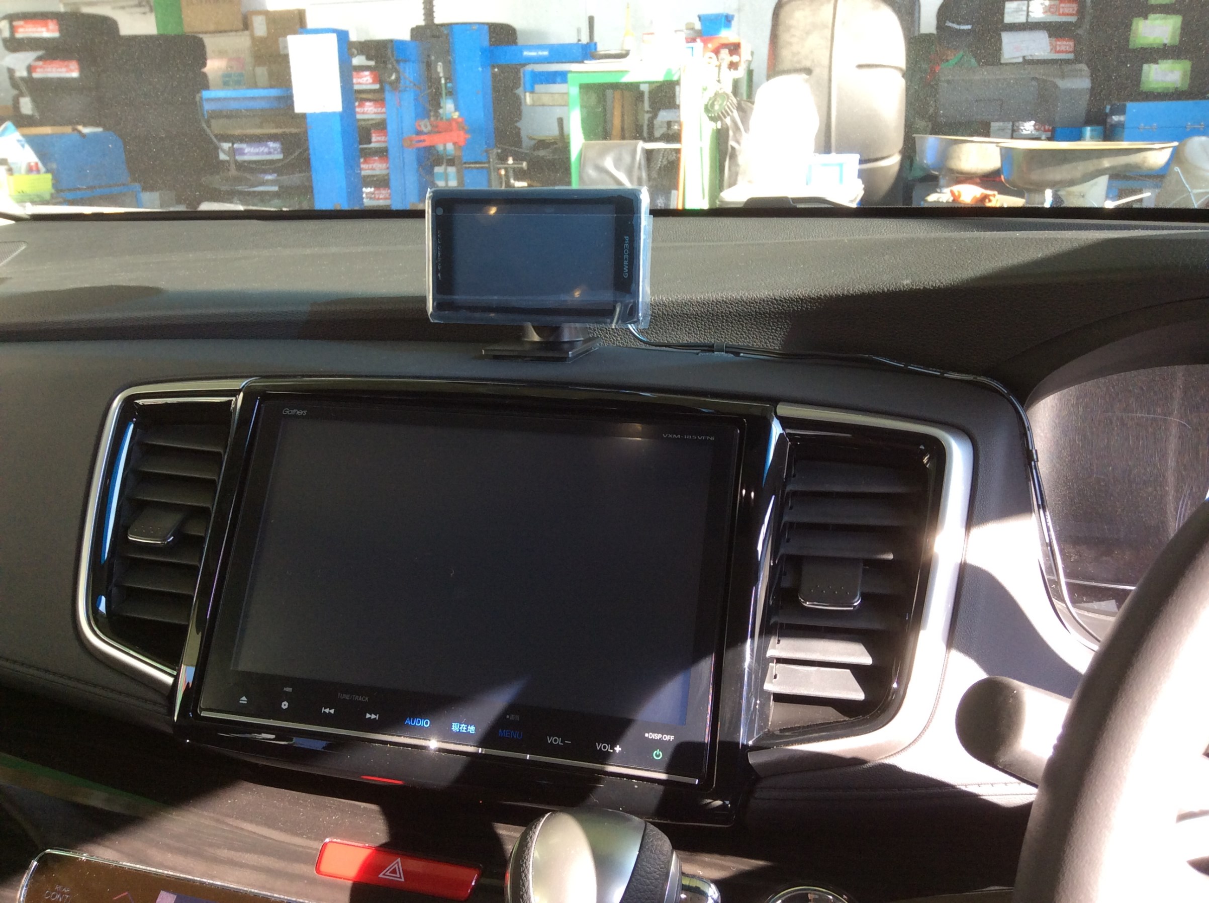 ホンダオデッセイ レーダー取付け ホンダ オデッセイ Av ナビ機器 カー用品取付 Av商品取付 サービス事例 タイヤ館 綾瀬 神奈川県のタイヤ カー用品ショップ タイヤからはじまる トータルカーメンテナンス タイヤ館グループ