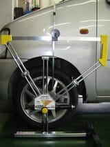 タイヤはみ出し測定器 導入しました サービス事例 タイヤ館 瀬谷 神奈川県のタイヤ カー用品ショップ タイヤからはじまる トータルカーメンテナンス タイヤ館グループ