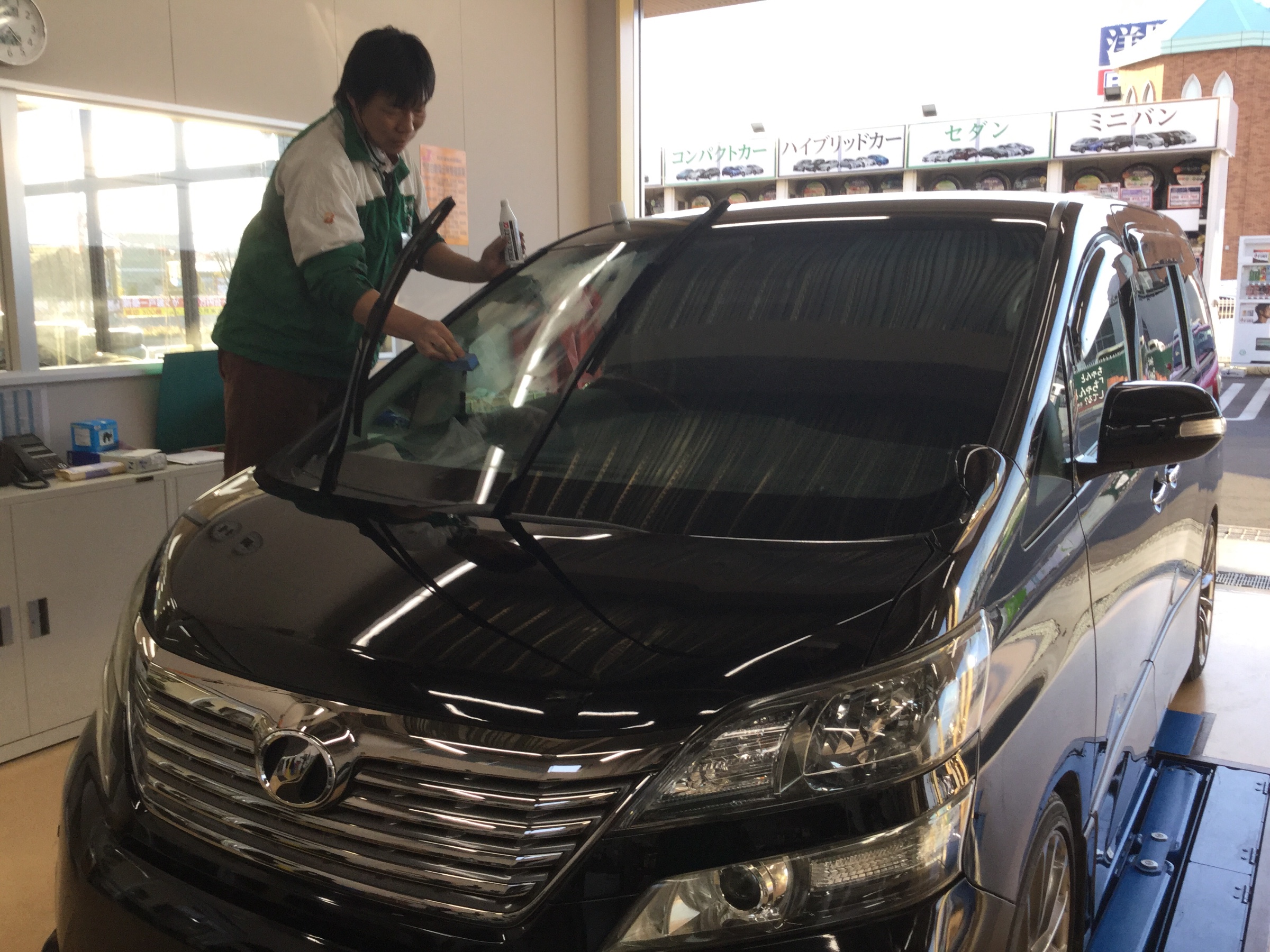 撥水コート施工中♪