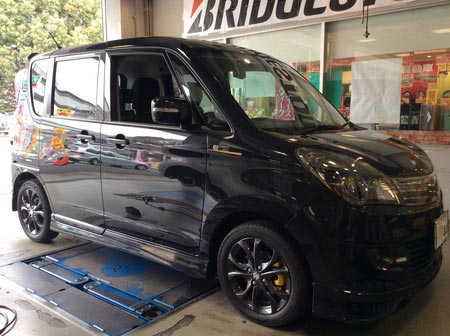ソリオ 車高調付けました スタッフ日記 タイヤ館 多摩センター 東京都のタイヤ カー用品ショップ タイヤからはじまる トータルカーメンテナンス タイヤ館グループ