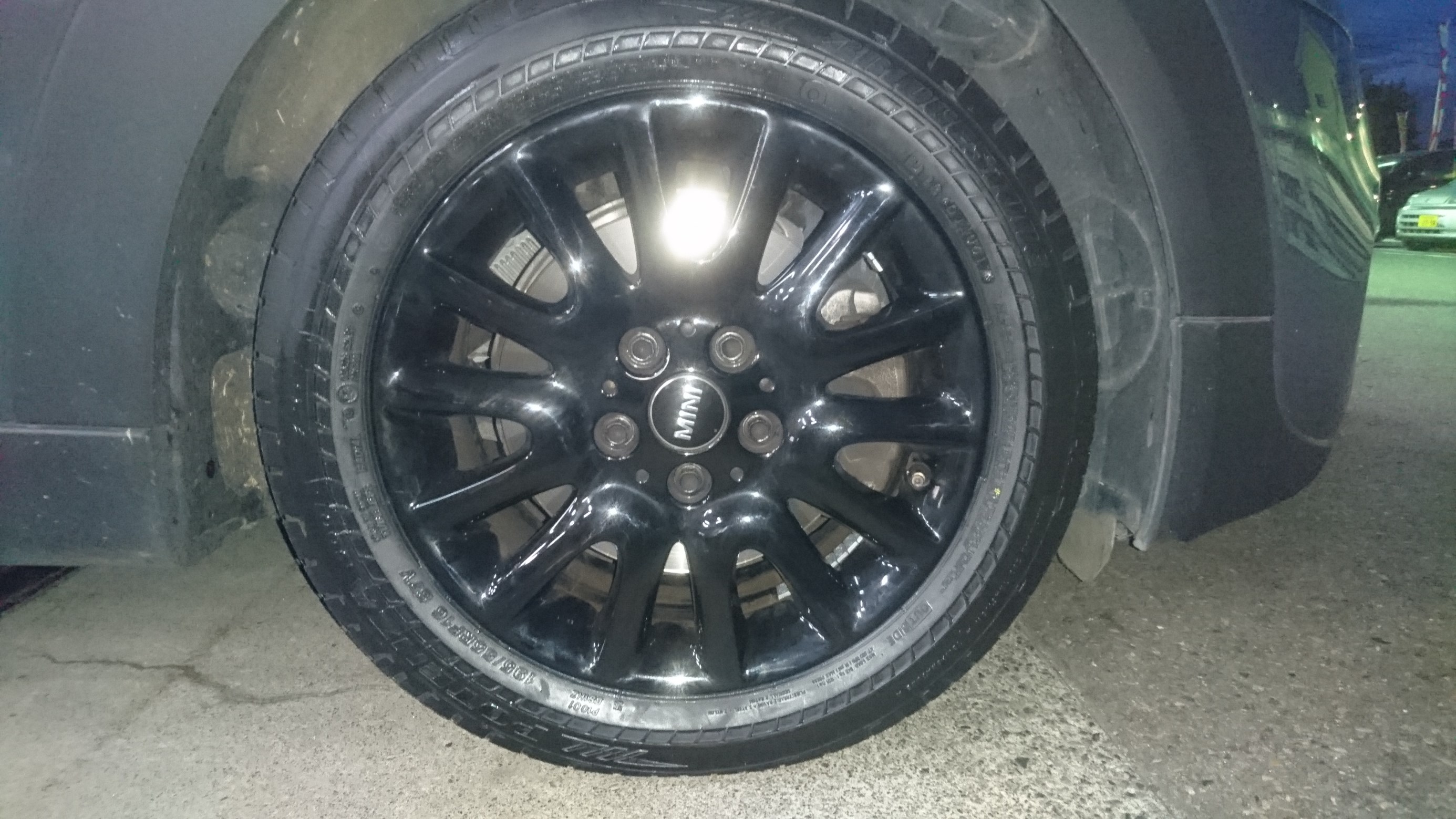 冬の華 F型MINIに！社外ツイン5スポーク+ピレリ製195/55R16