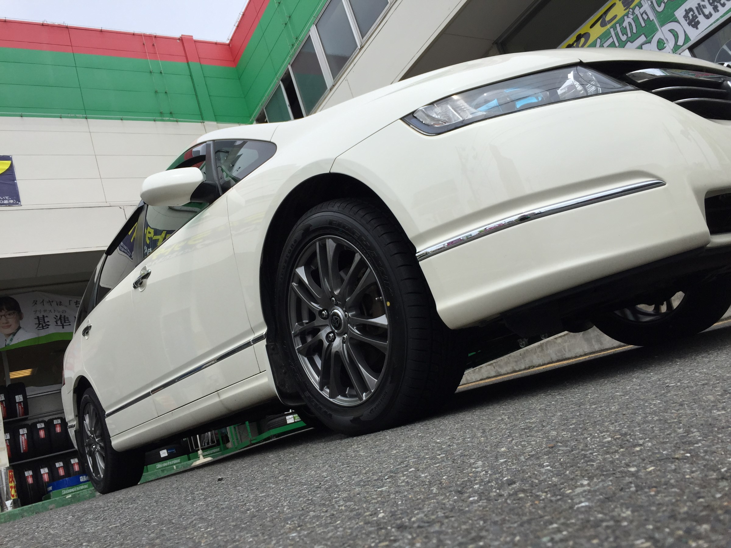 BRIDGESTONE - ヴェゼル 215/55R17 スタッドレス オデッセイ