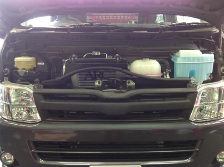 インタークーラー ハイエースディーゼルターボ Amazon | LSEX-F 容量アップ 200系 ハイエース 用