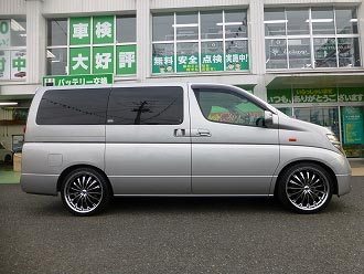 E51エルグランド 車高調取付でご来店です サービス事例 タイヤ館 阿見 茨城県のタイヤ カー用品ショップ タイヤからはじまる トータルカーメンテナンス タイヤ館グループ