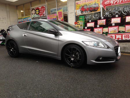 ｃｒ ｚをインチアップ ホンダ Cr Z ホイール サービス事例 タイヤ館 磯子 神奈川県のタイヤ カー用品ショップ タイヤからはじまる トータルカーメンテナンス タイヤ館グループ
