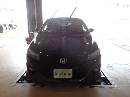 ホンダ ストリーム ワイパー交換 サービス事例 タイヤ館 大府 愛知県 三重県のタイヤ カー用品ショップ タイヤからはじまる トータルカーメンテナンス タイヤ館グループ