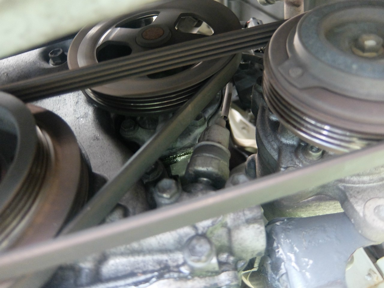 スズキ アルト ウォーターポンプ交換 スズキ アルト メンテナンス商品 サービス事例 タイヤ館 うしく上柏田 茨城県のタイヤ カー用品ショップ タイヤからはじまる トータルカーメンテナンス タイヤ館グループ