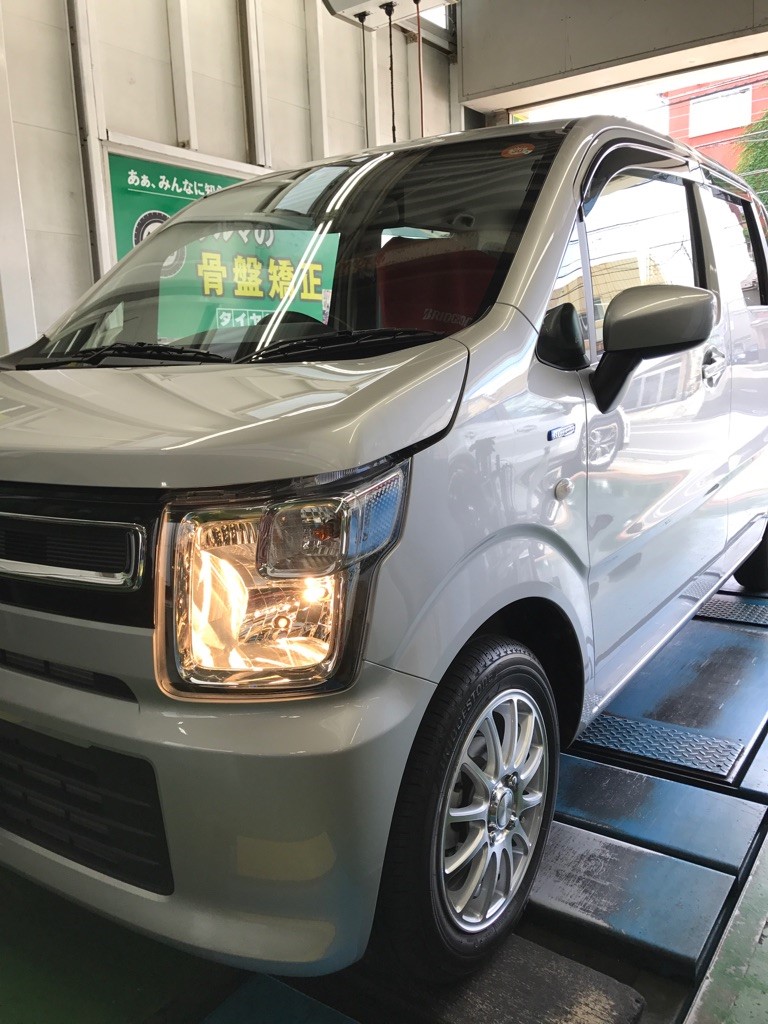 新型ワゴンr ヘッドライトled化 グランツh４led 取り付け スズキ ワゴンr その他 外装 内装取付 ヘッドライトバルブ交換 ブレーキランプ交換 ポジション球交換 ｈｉｄバルブ ｌｅｄバルブ 交換 室内灯 シートカバー フロアマット サービス事例 タイヤ館 瀬谷