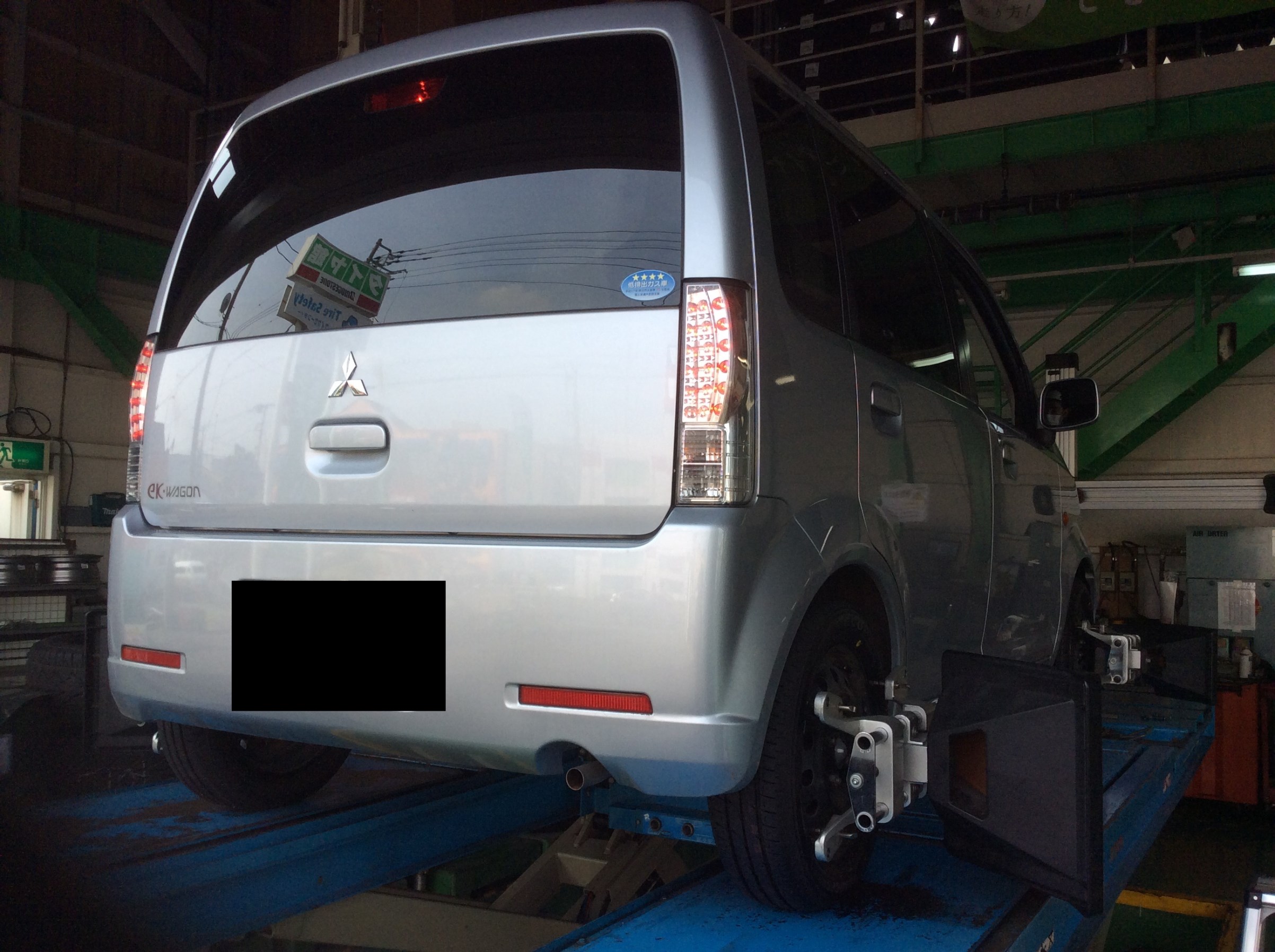 ４輪全てにﾓﾆﾀｰ付けるんです♪