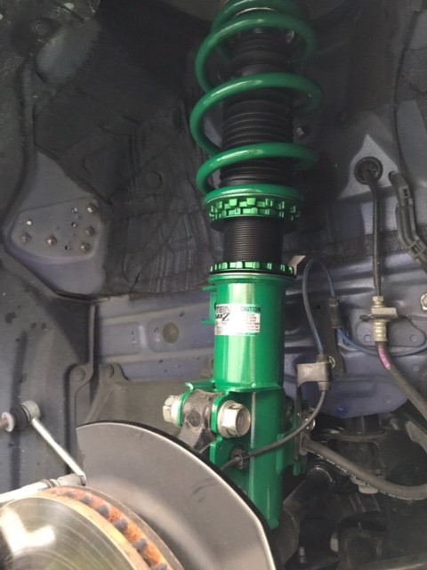 プリウス（ZVW51） TEIN FLEX-Z 車高調＆EDFCアクティブ 取付