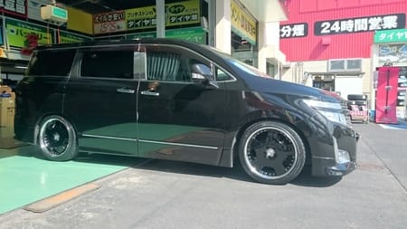 エルグランドに、20インチ装着しました！ | 店舗おススメ情報