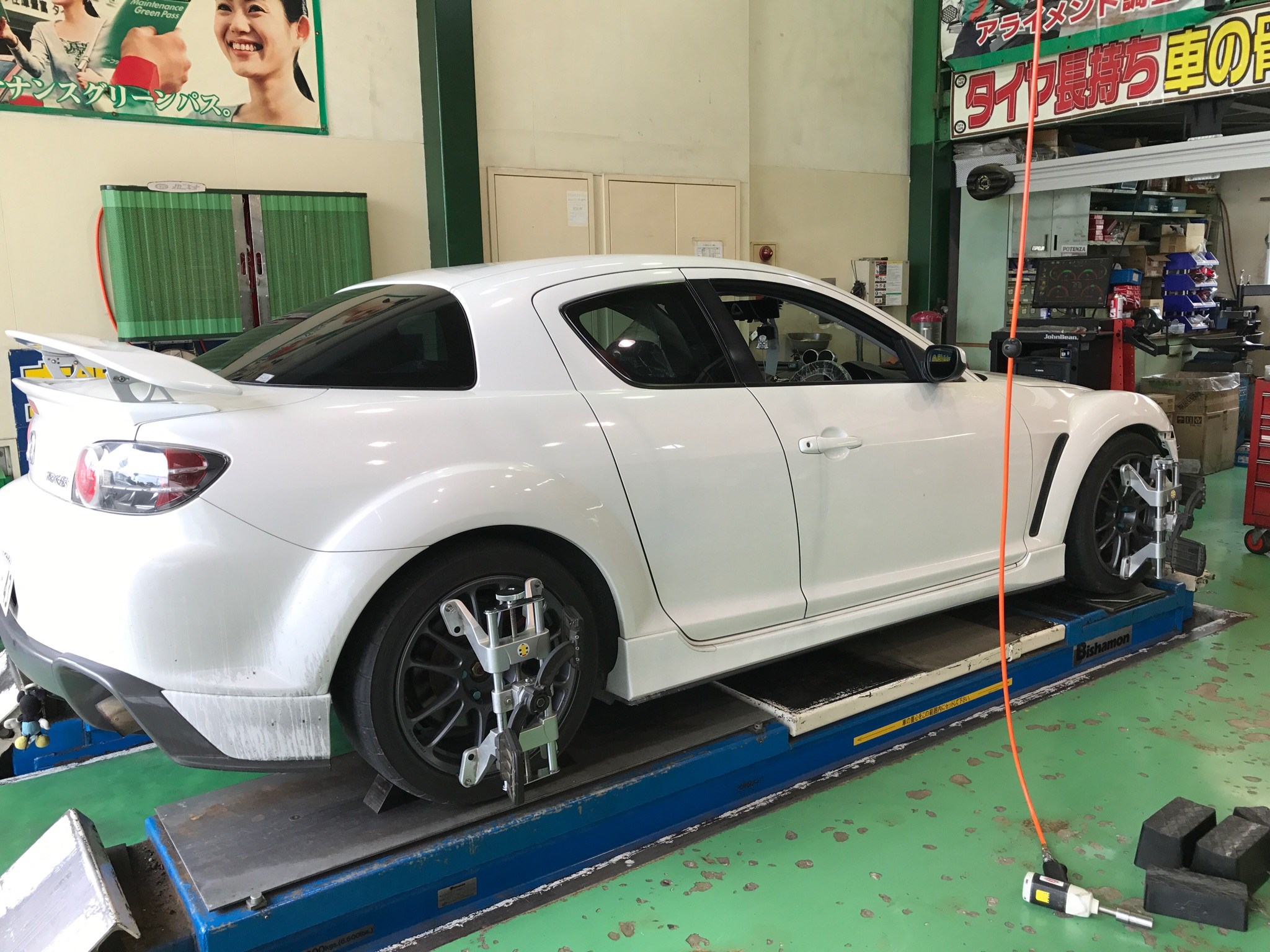マツダ ｒｘ ８ アライメント調整 マツダ Rx 8 タイヤ ホイール関連 4輪トータルアライメント調整 スタッフ日記 タイヤ館 新座 タイヤからはじまる トータルカーメンテナンス タイヤ館グループ