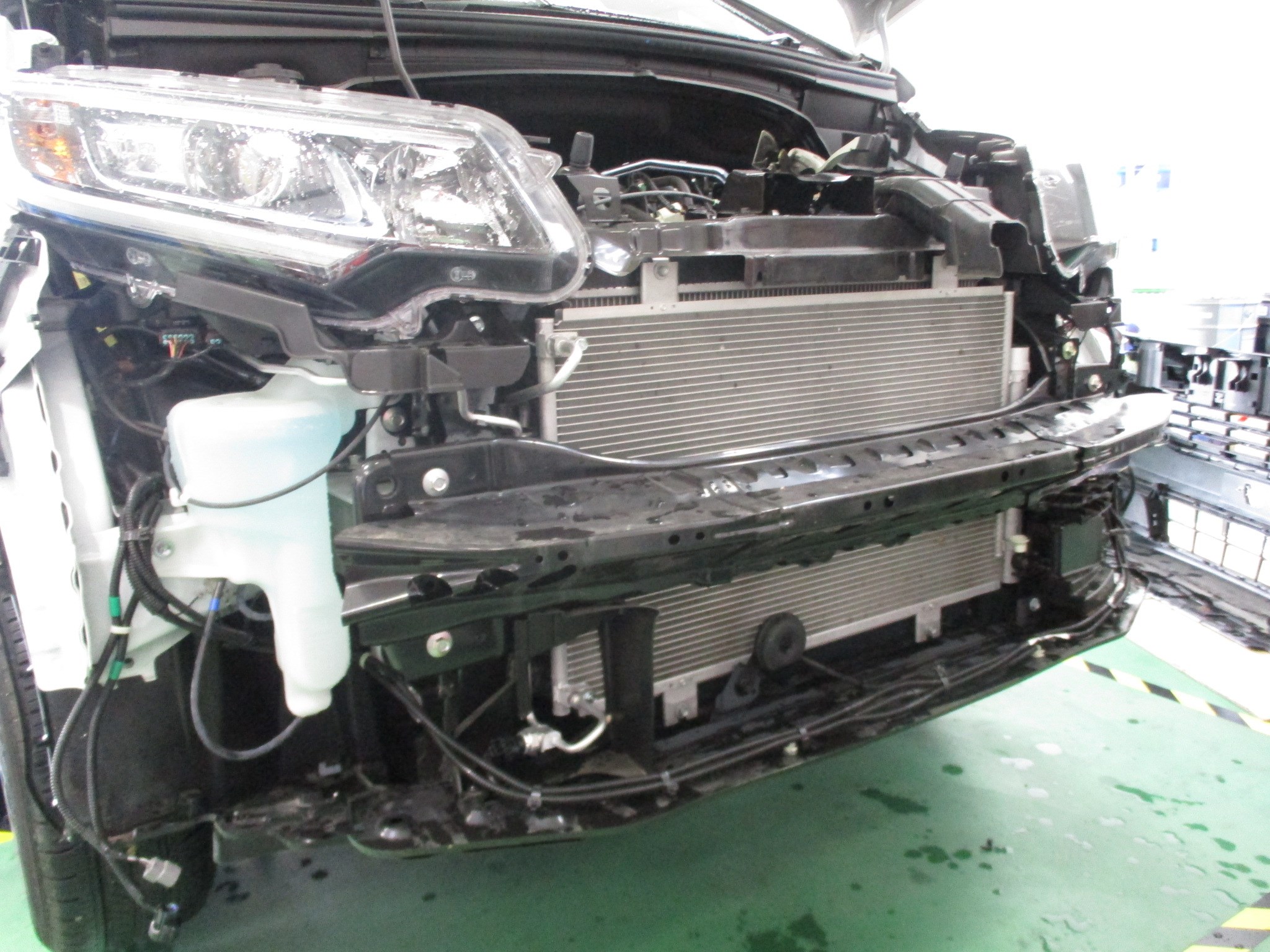 ホンダ・GB7 フリード】リムシート貼り付け・ホーン取り付け作業のご