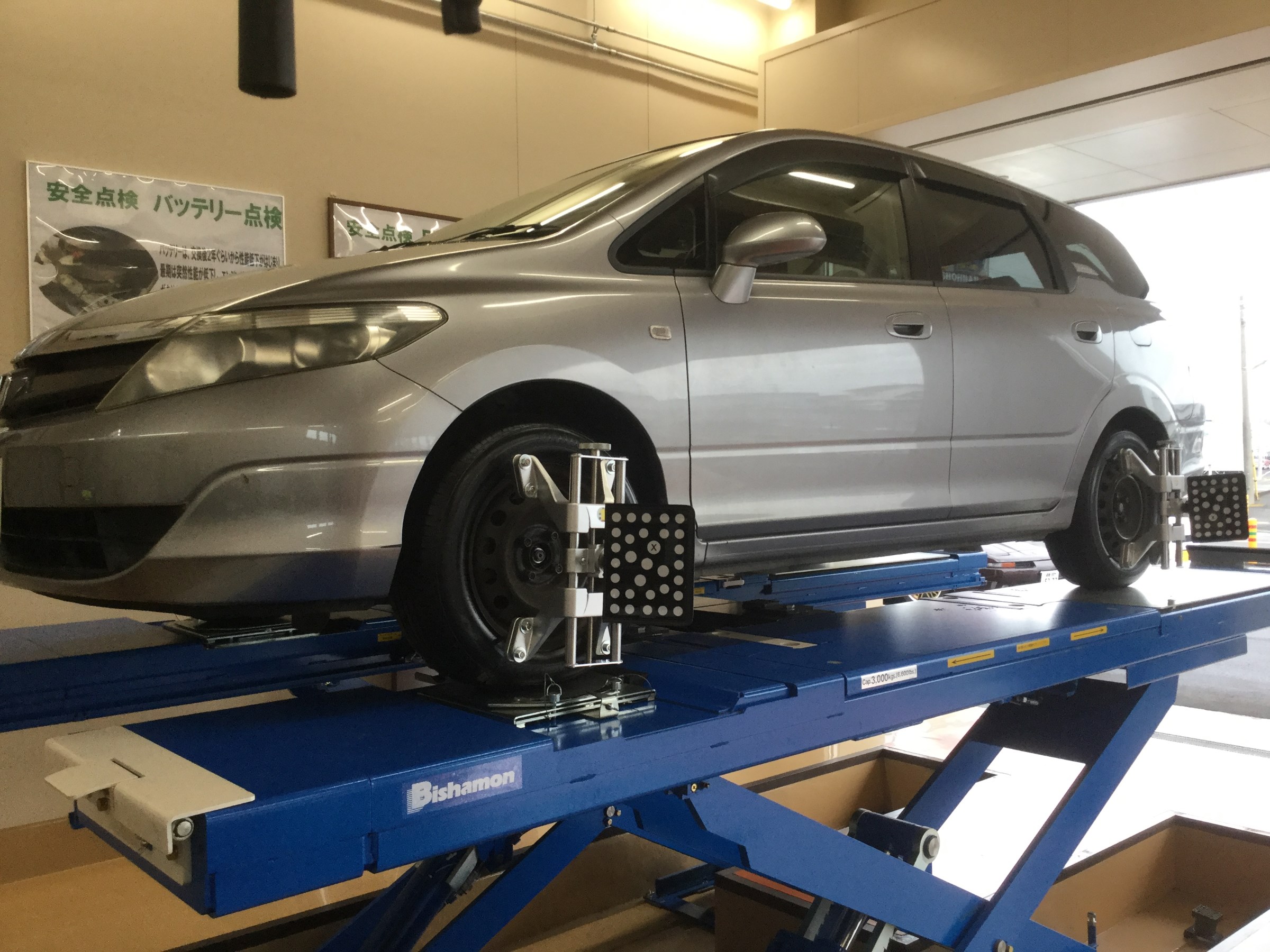 ホンダ エアウェイブ エンジンオイル タイヤ交換 アライメント調整 寒川日記 タイヤ館 寒川 タイヤからはじまる トータルカーメンテナンス タイヤ館グループ