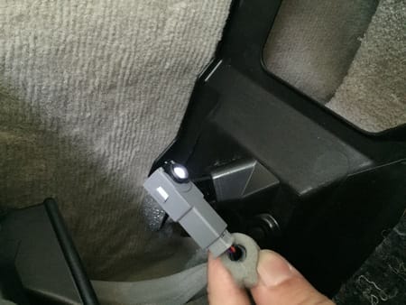 フットランプ交換 谷田部店の作業記録 タイヤ館 つくば谷田部 茨城県のタイヤ カー用品ショップ タイヤからはじまる トータルカーメンテナンス タイヤ館グループ