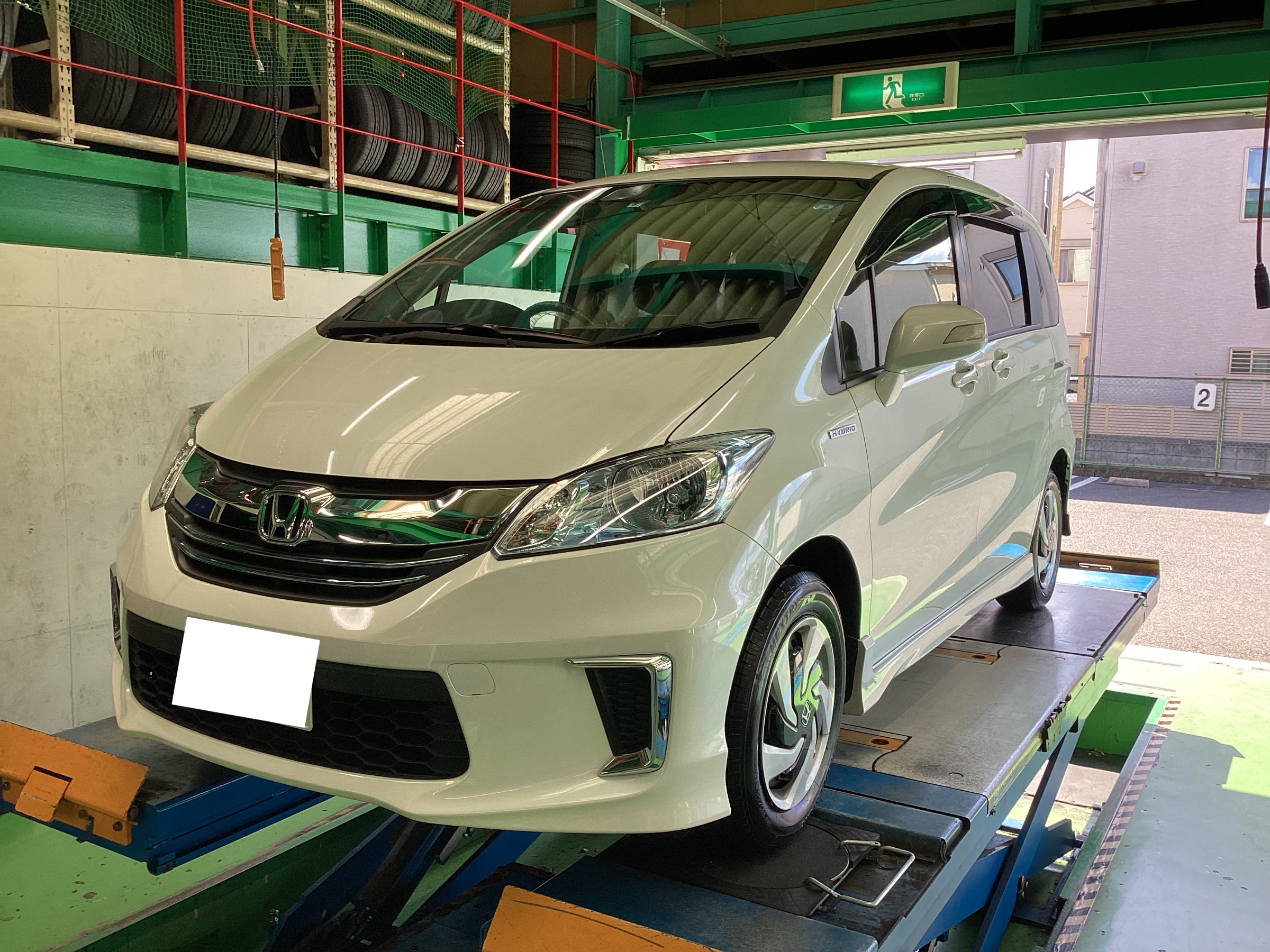 ホンダ フリード タイヤ交換 ハブ防錆施工事例⭐️ 【ブリヂストン