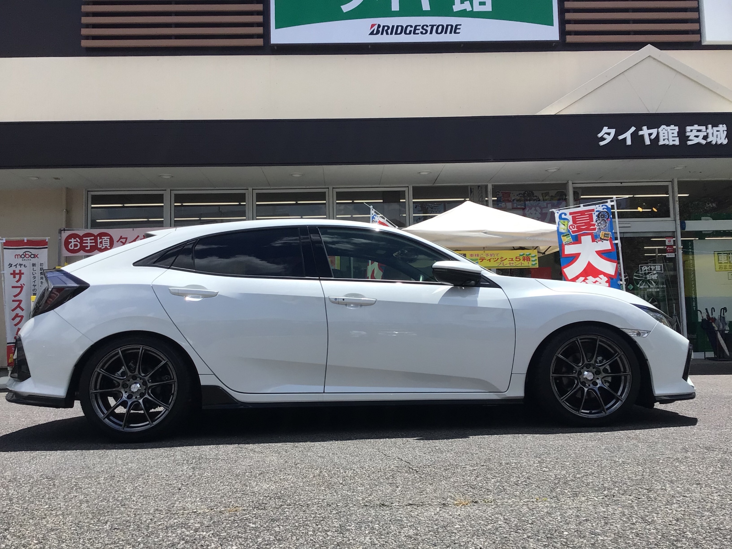 アルミホイール（ウェッズスポーツ SA25R）交換作業 ホンダ・シビック