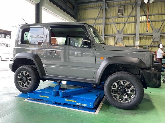 ジムニー おしゃれは足元から!!秋のドライブへGO!! 大人気のWEDS HASE SPEC 2