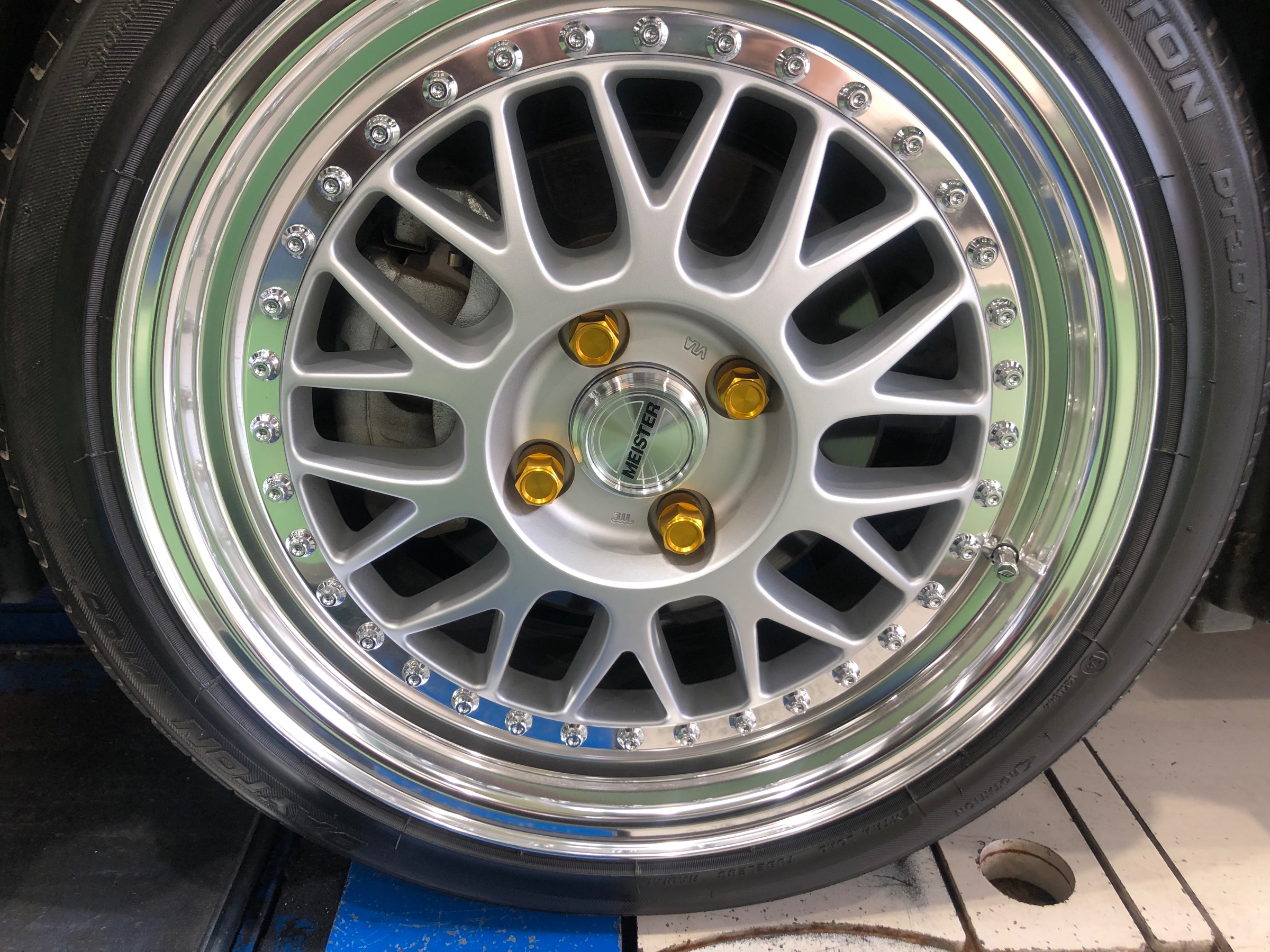 トヨタ ルーミーにWORK MEISTER M1 16インチ取り付け〜♪ | 店舗お