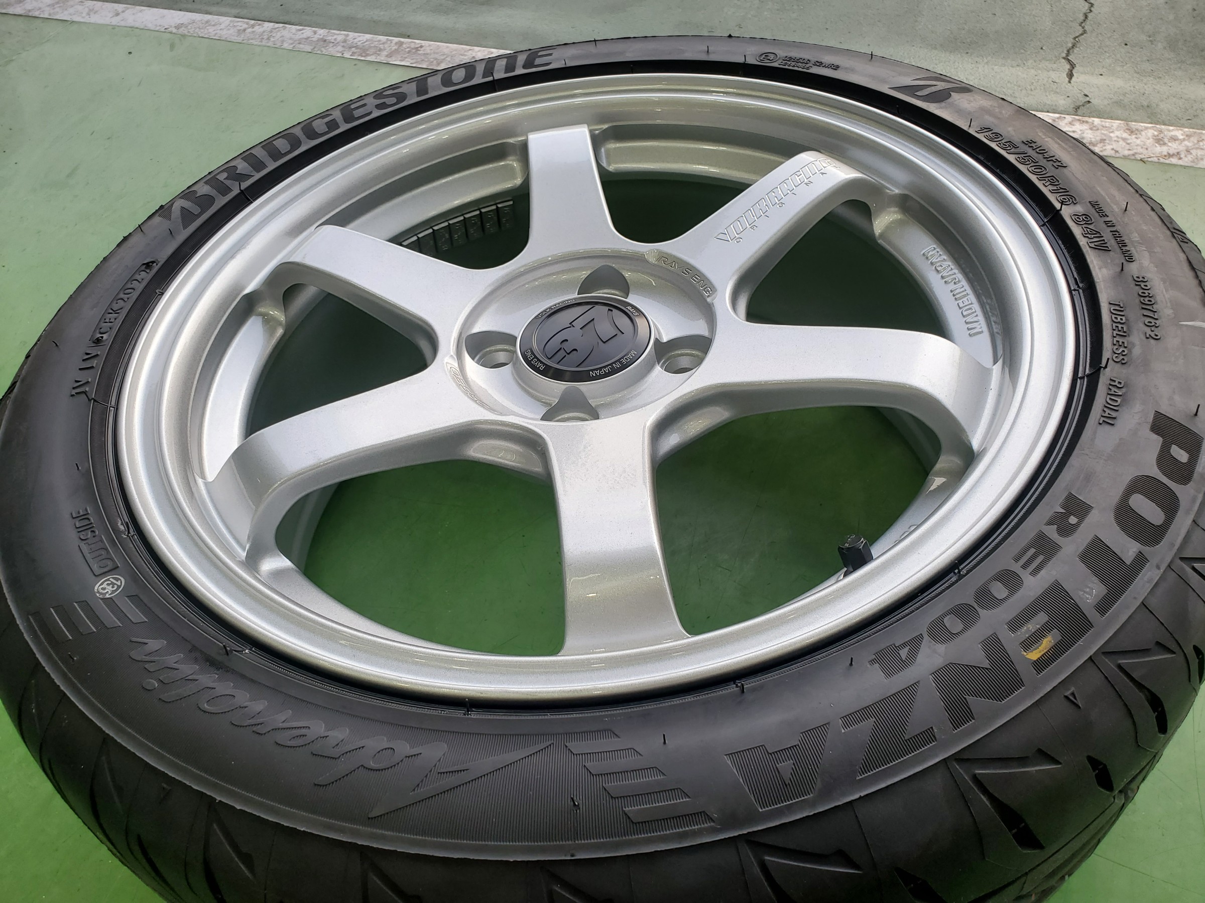VITZ RS RAYS TE37SONIC POTENZA | 店舗おススメ情報 | タイヤ館