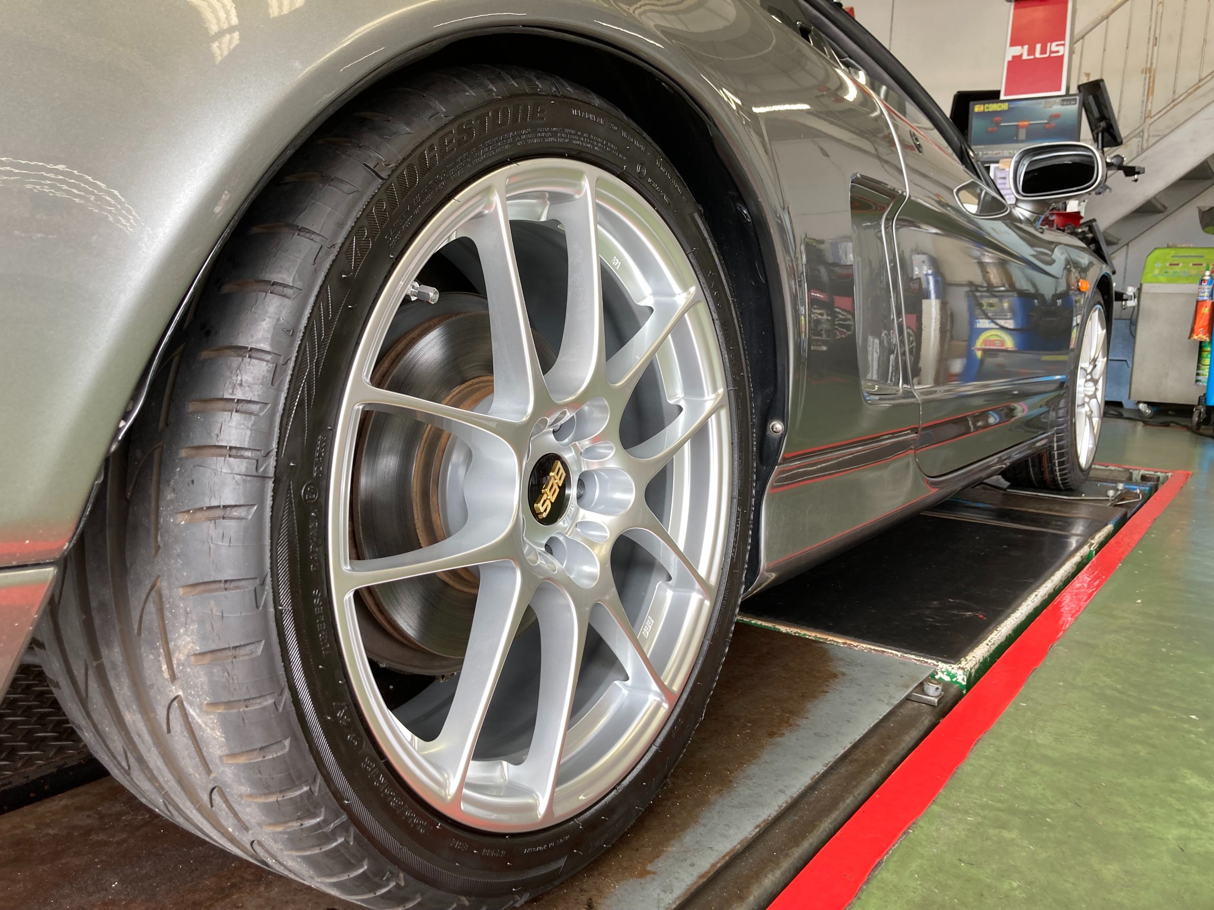 ホンダ NSX ホイール交換 | 店舗おススメ情報 | タイヤ館 宗像