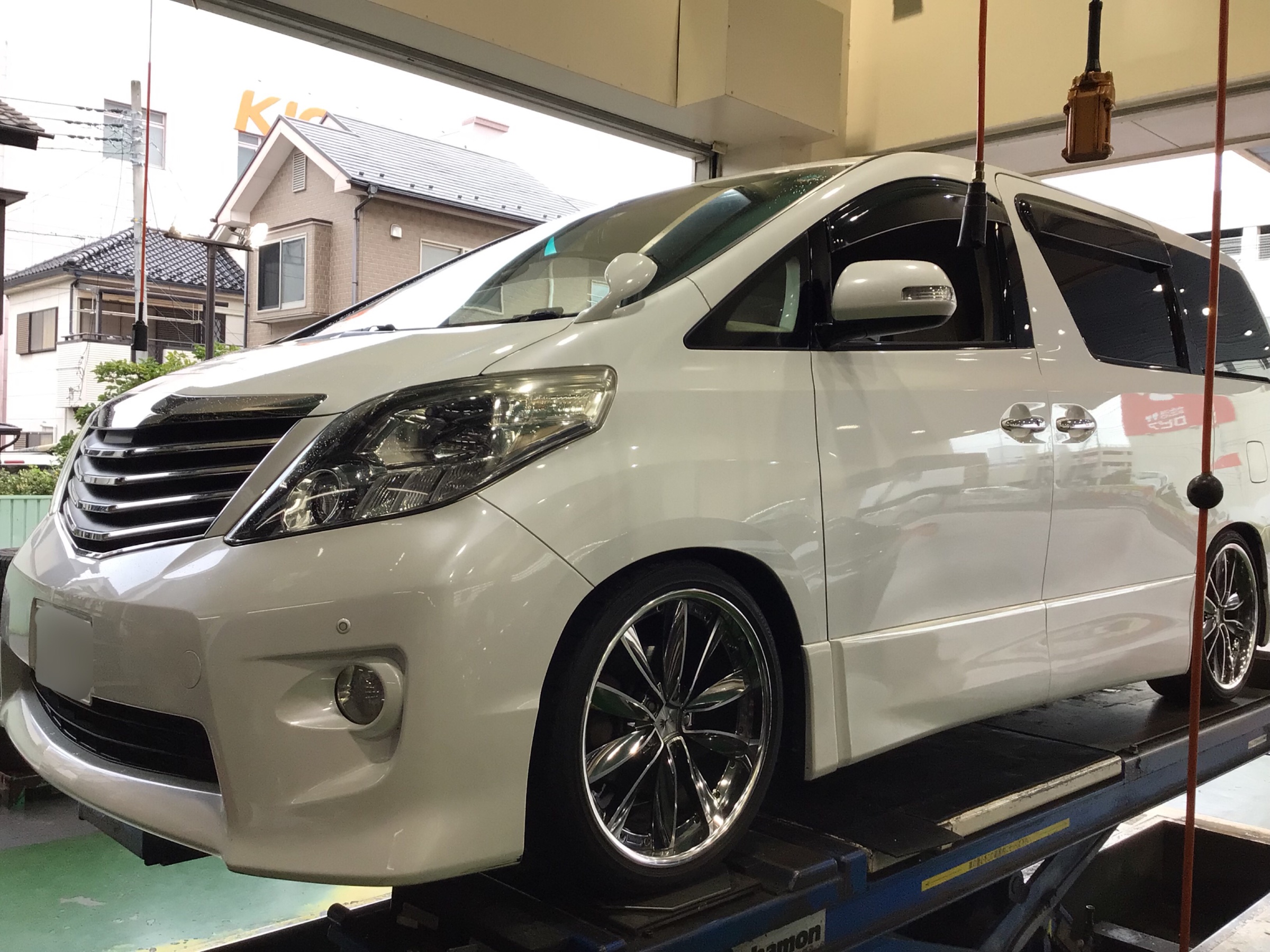 20アルファード TEIN車高調取付 | 店舗おススメ情報 | タイヤ館 20アルファード TEIN車高調取付 | 店舗おススメ情報 | タイヤ館