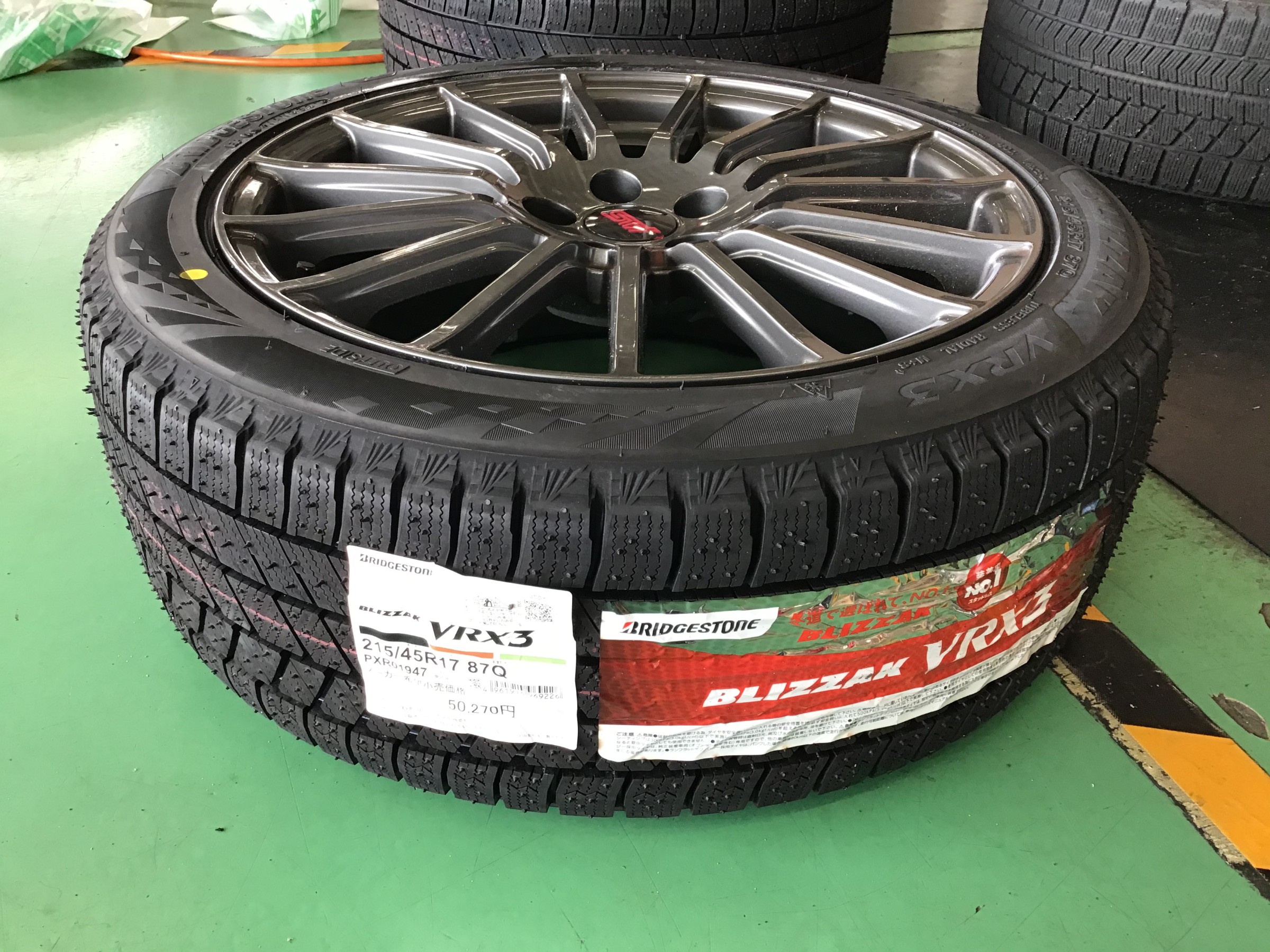 215/65R16 BRIDGESTONE VRX3 2024年産　中古 215/65R16 BRIDGESTONE VRX3 2024年産中古