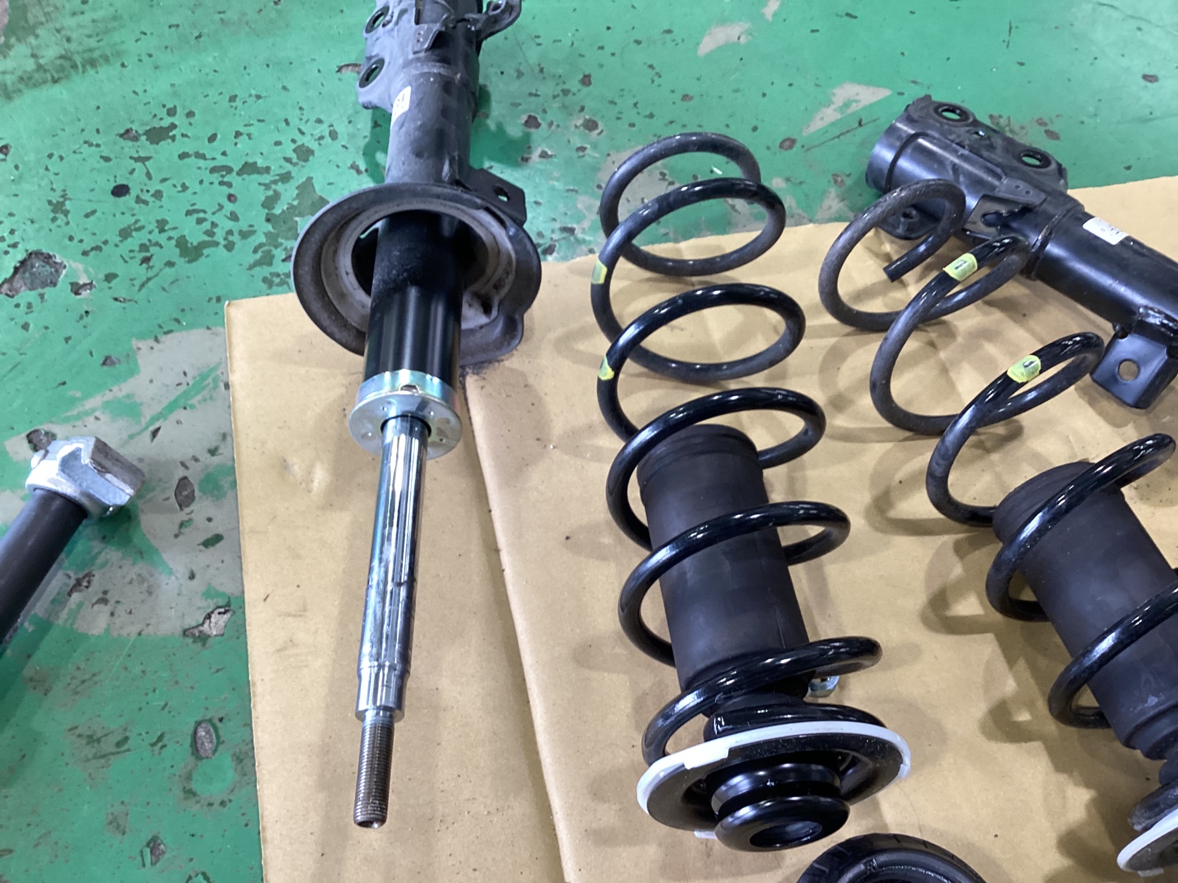 N-BOX jf3 TEIN FLEX Z サスペンションキット リアのみ N-BOX jf3 TEIN FLEX Z サスペンションキット リアのみ