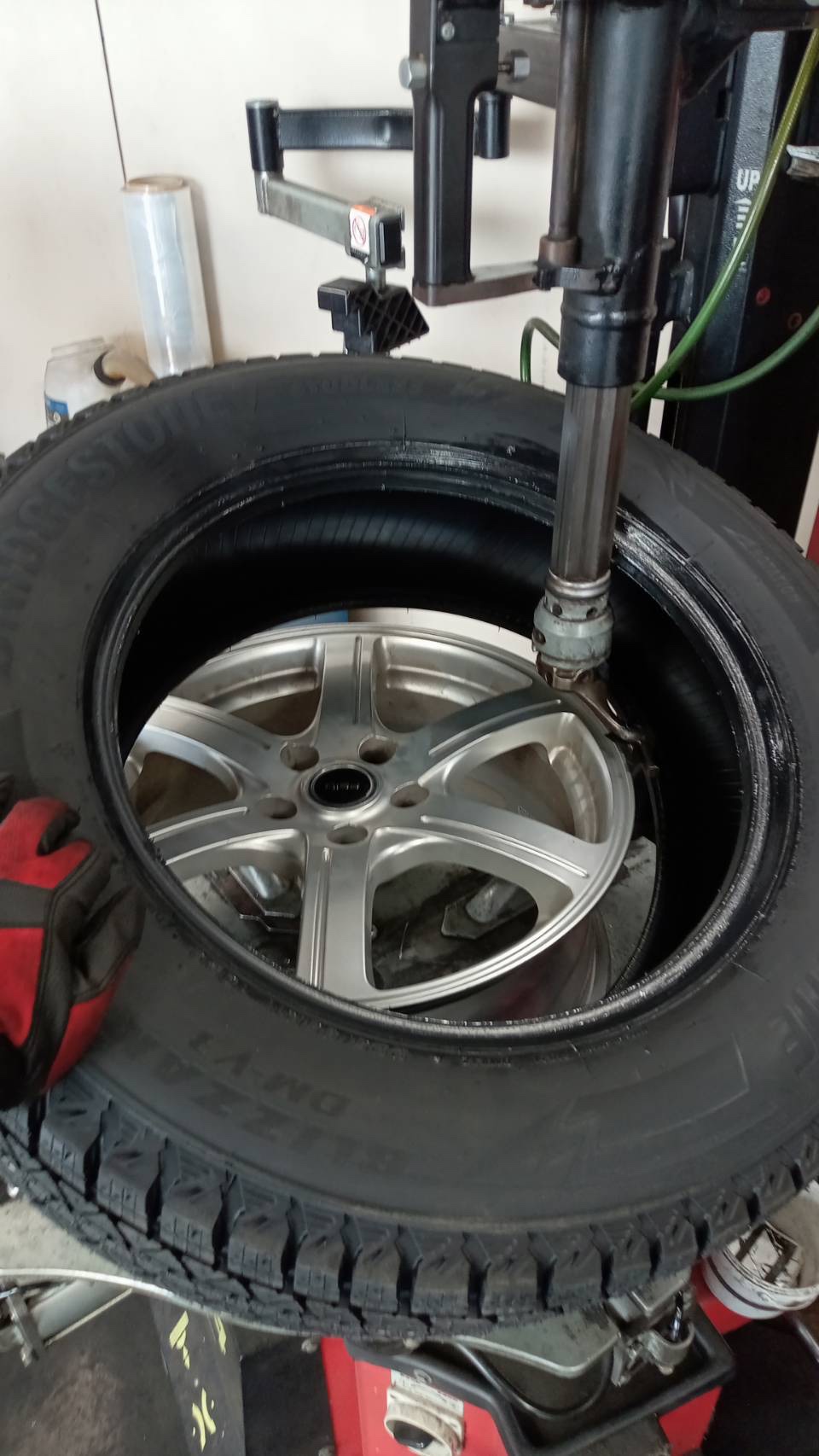タイヤ組み替え