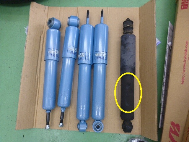 トヨタ VCH10 グランドハイエース】ショックアブソーバ交換を