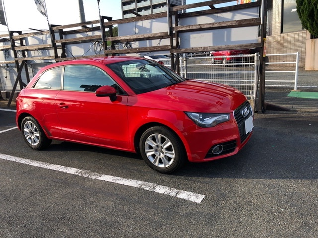 Audi A1 リアブレーキパッド リアブレーキローター交換 をしました！！ | アウディ A1 メンテナンス商品 パーツ取付 > 各種用品取付 |  技術サービス施工事例 | タイヤ館 福岡東 | タイヤからはじまる、トータルカーメンテナンス タイヤ館グループ