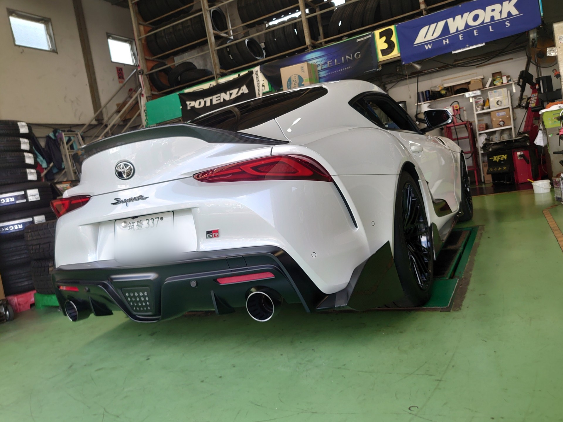 A90 GR Supra (スープラ) RZ に GR Supra (スープラ) MAX ORIDO AKEa
