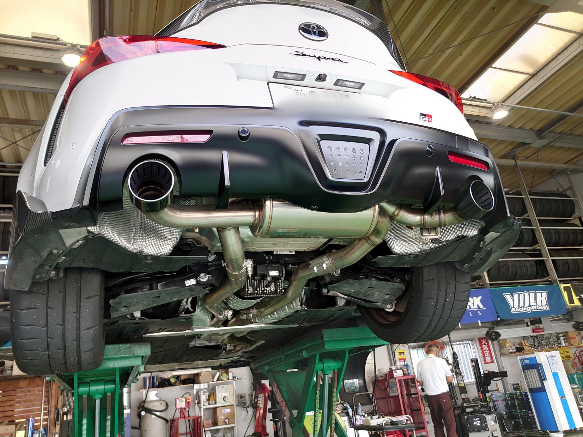 A90 GR Supra (スープラ) RZ に GR Supra (スープラ) MAX ORIDO AKEa