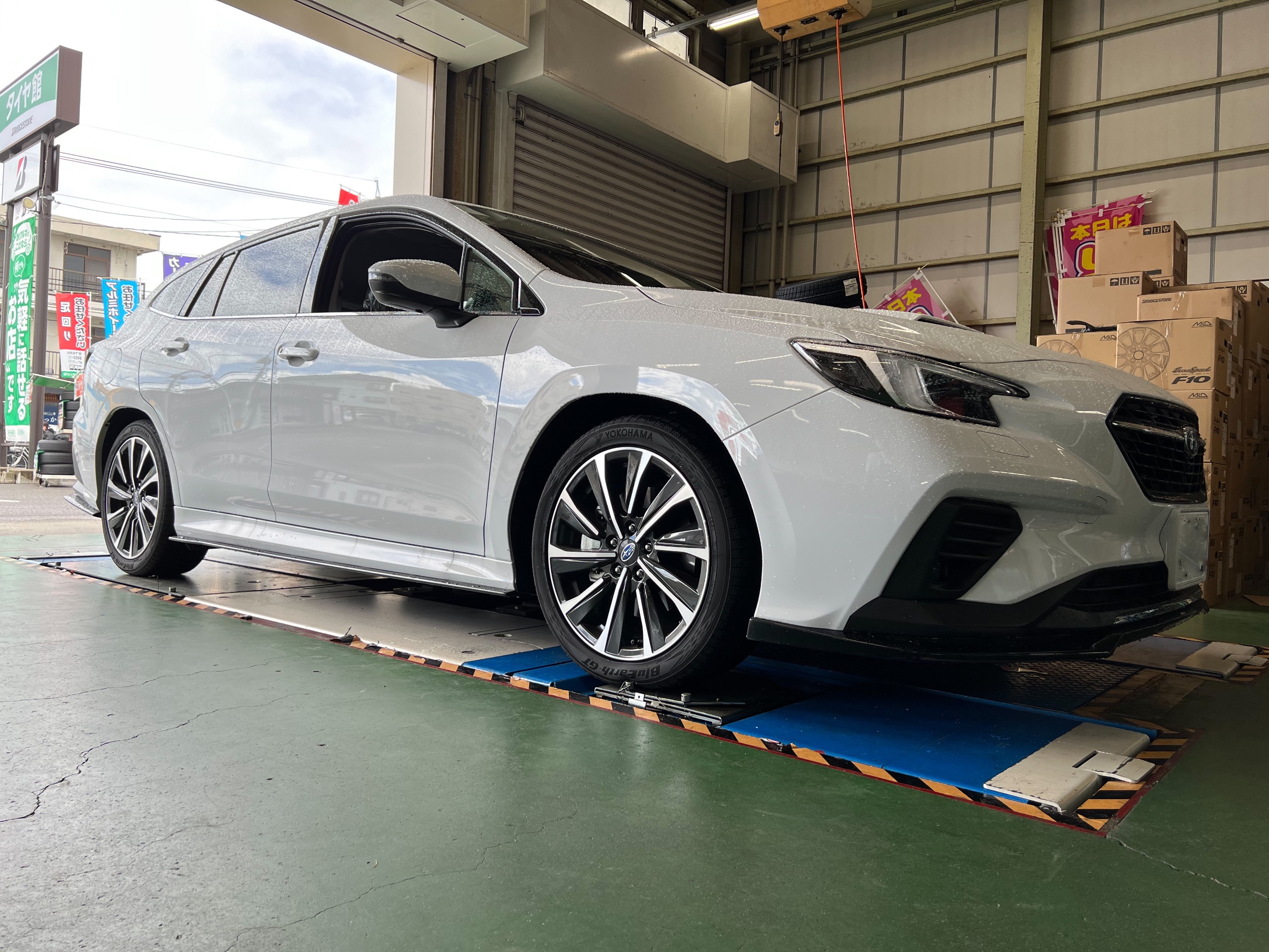 SUBARU REVORG レヴォーグ