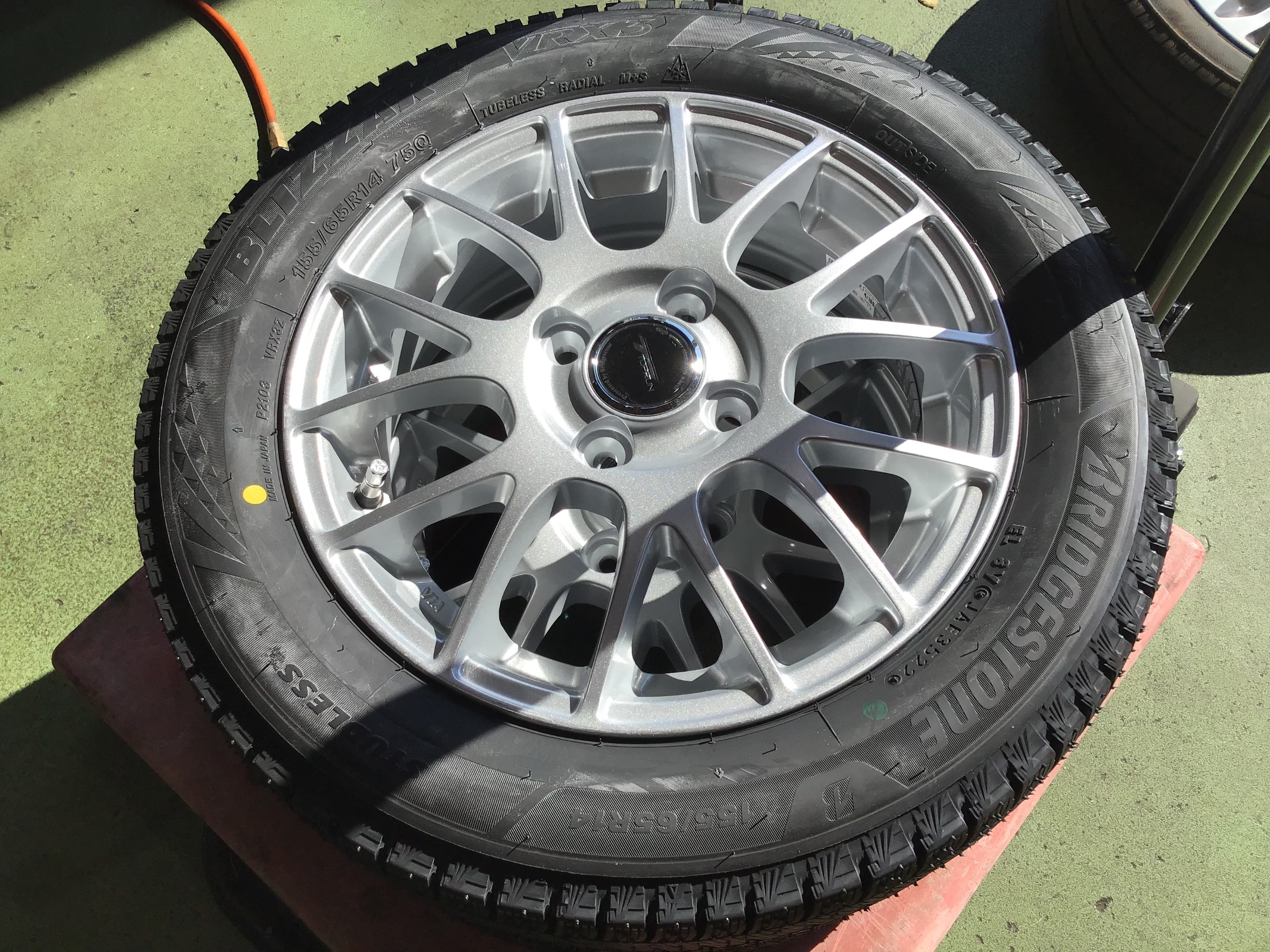 スタッドレス155/65/14タント装着 楽天市場】155/65r14 タント スタッドレス ホイールセットの通販