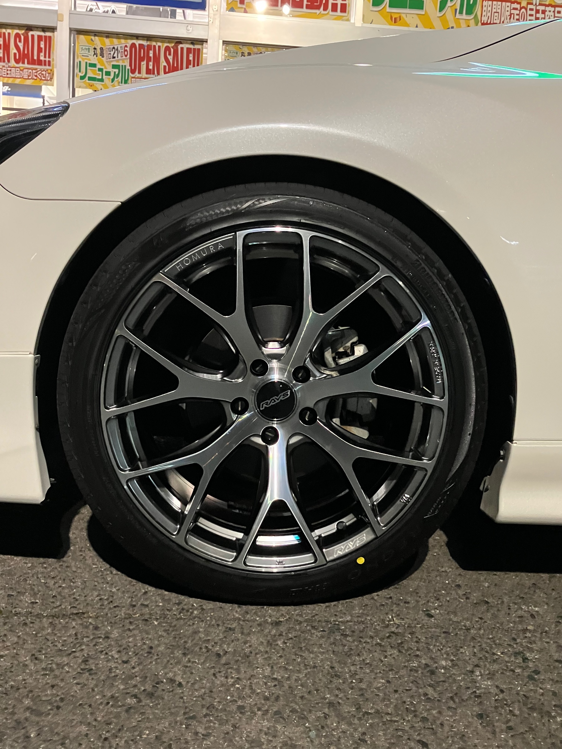 ☆マークX☆タイヤホイール取り付け | 店舗おススメ情報