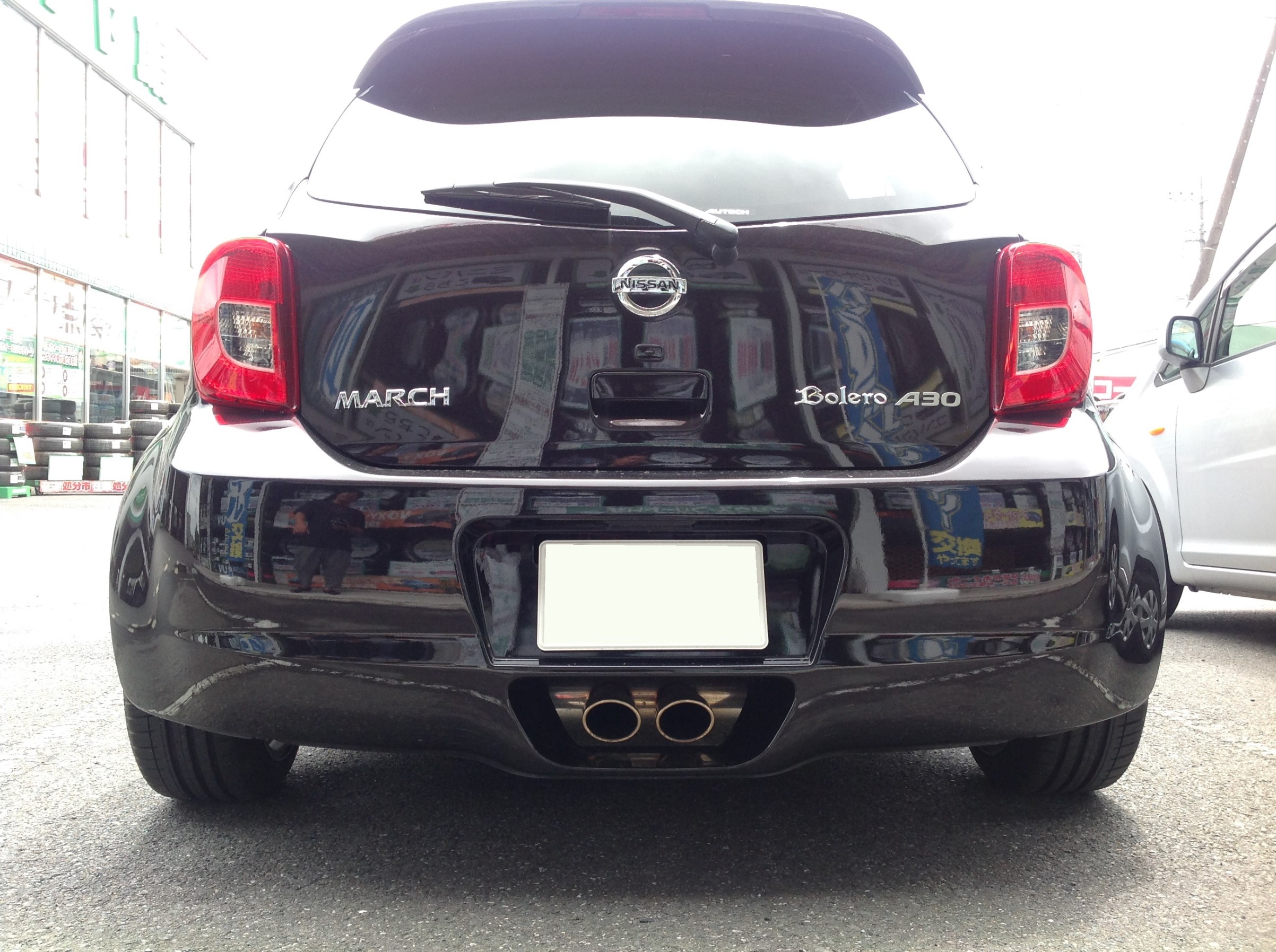日産マーチ ボレロａ３０現る スタッフ日記 タイヤ館 杉戸 タイヤからはじまる トータルカーメンテナンス タイヤ館グループ