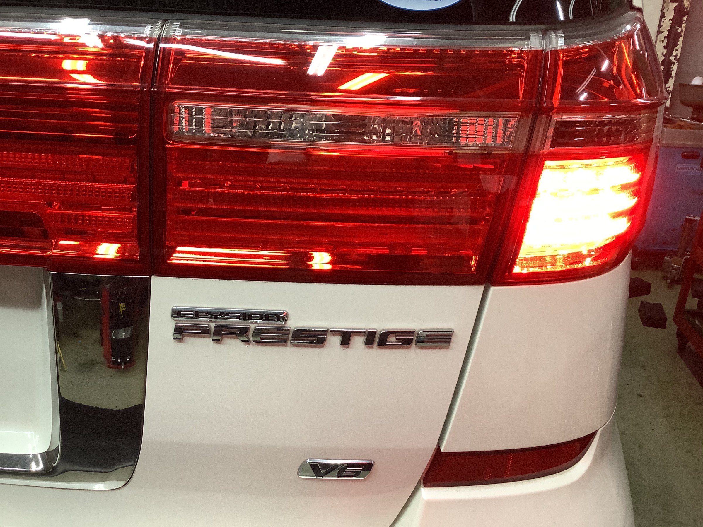 ホンダ エリシオン タイヤ交換！！ | ホンダ エリシオンプレステージ