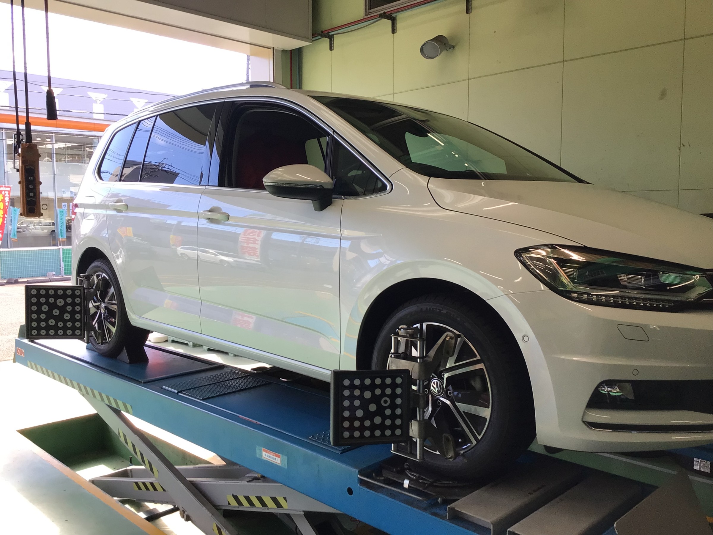 VW　TOURAN　アライメント調整　タイヤ館廿日市